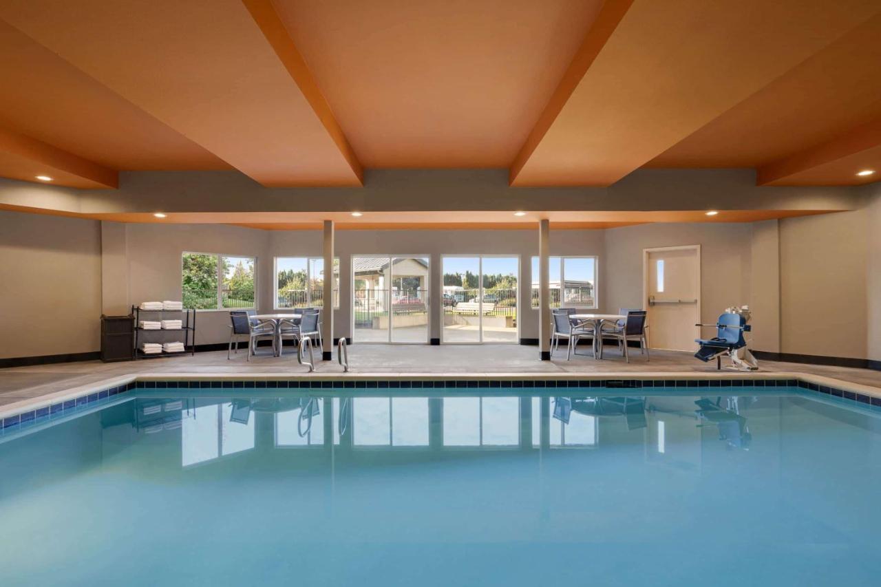 Hotel La Quinta & By Wyndham 3*
